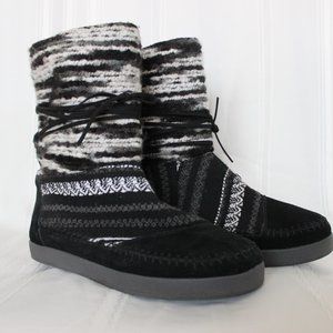 Toms Black & White Faux Fur Boots Size 8.5